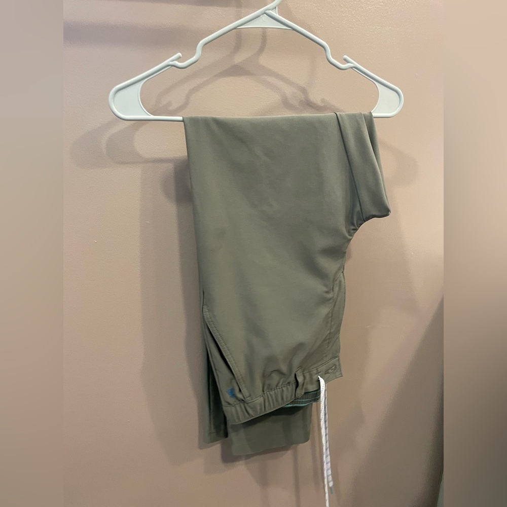 Chubbies Performance Stretch Slim Pant